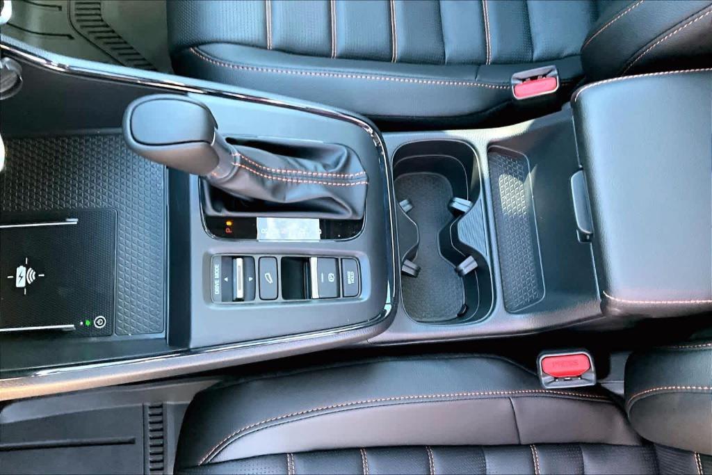 new 2026 Honda CR-V Hybrid car, priced at $44,575