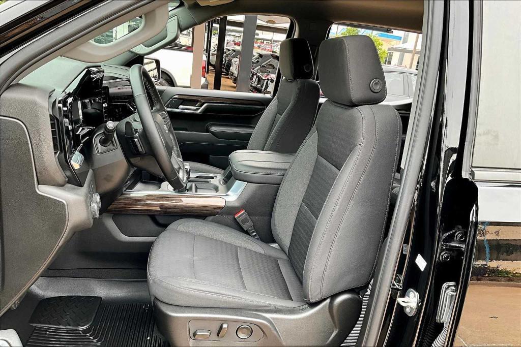 used 2024 Chevrolet Silverado 1500 car, priced at $41,995