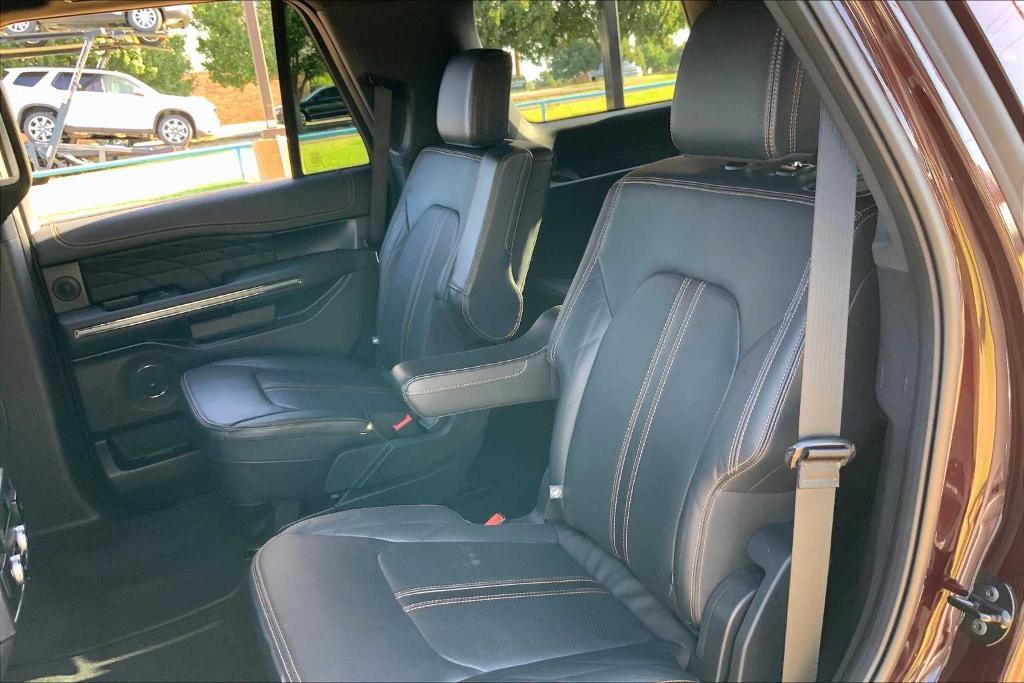 used 2024 Ford Expedition car, priced at $61,822