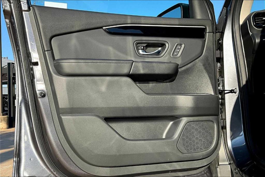 new 2025 Honda Pilot car, priced at $43,555