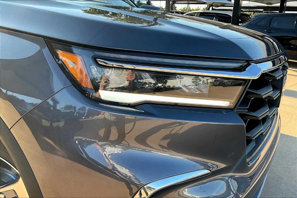 new 2025 Honda Pilot car, priced at $43,555