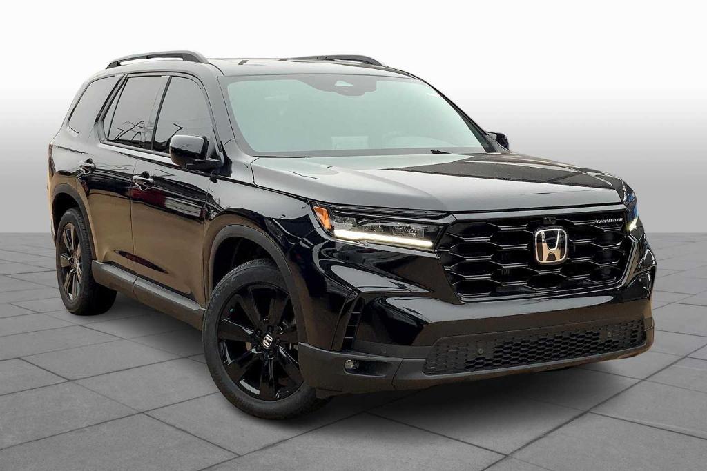 new 2025 Honda Pilot car, priced at $56,905