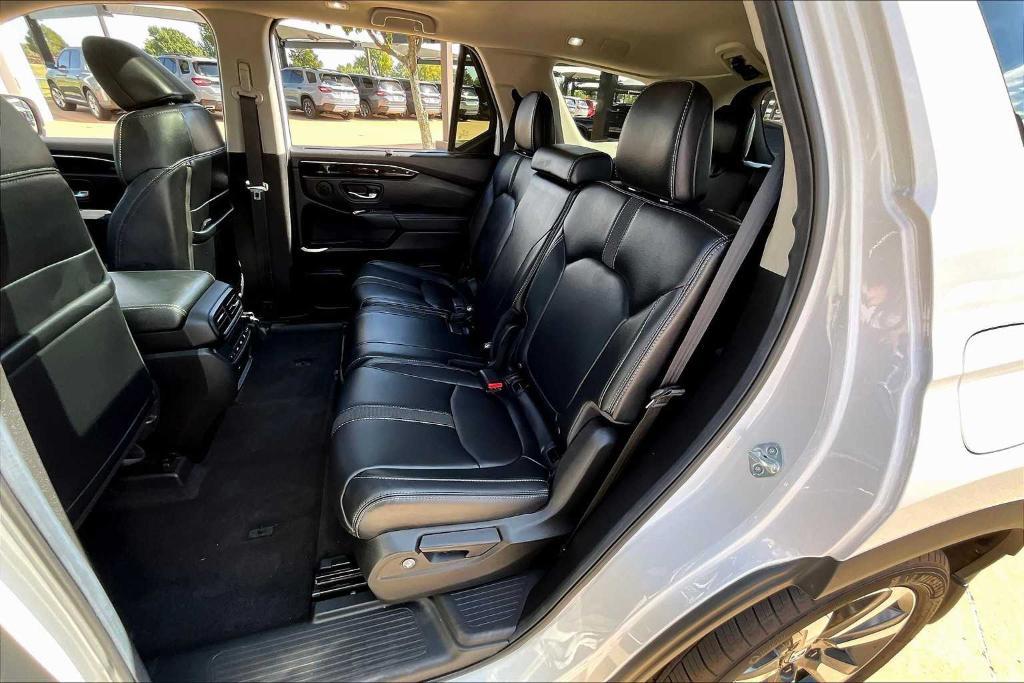 used 2025 Honda Pilot car, priced at $44,785