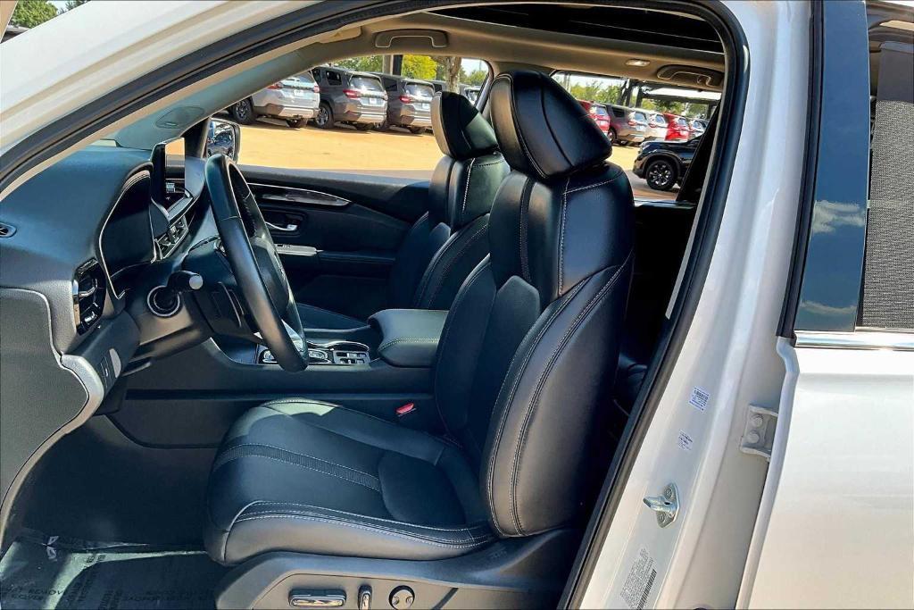 used 2025 Honda Pilot car, priced at $44,785