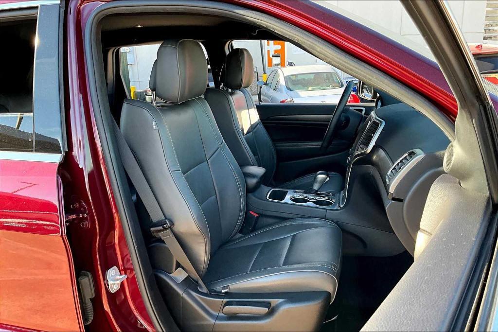 used 2018 Jeep Grand Cherokee car, priced at $17,855