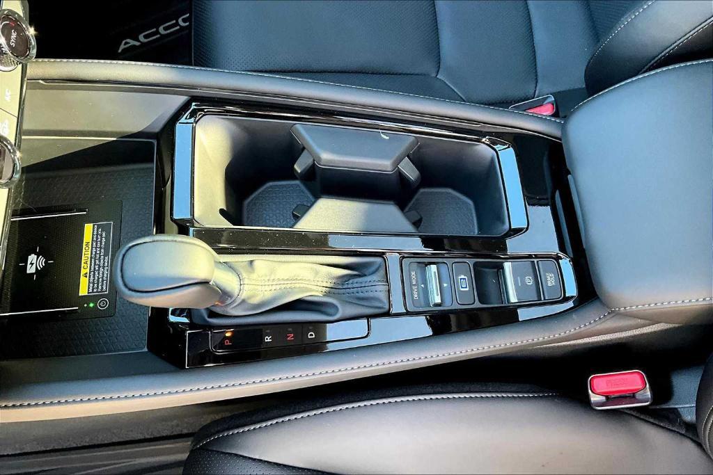 new 2025 Honda Accord Hybrid car, priced at $40,075