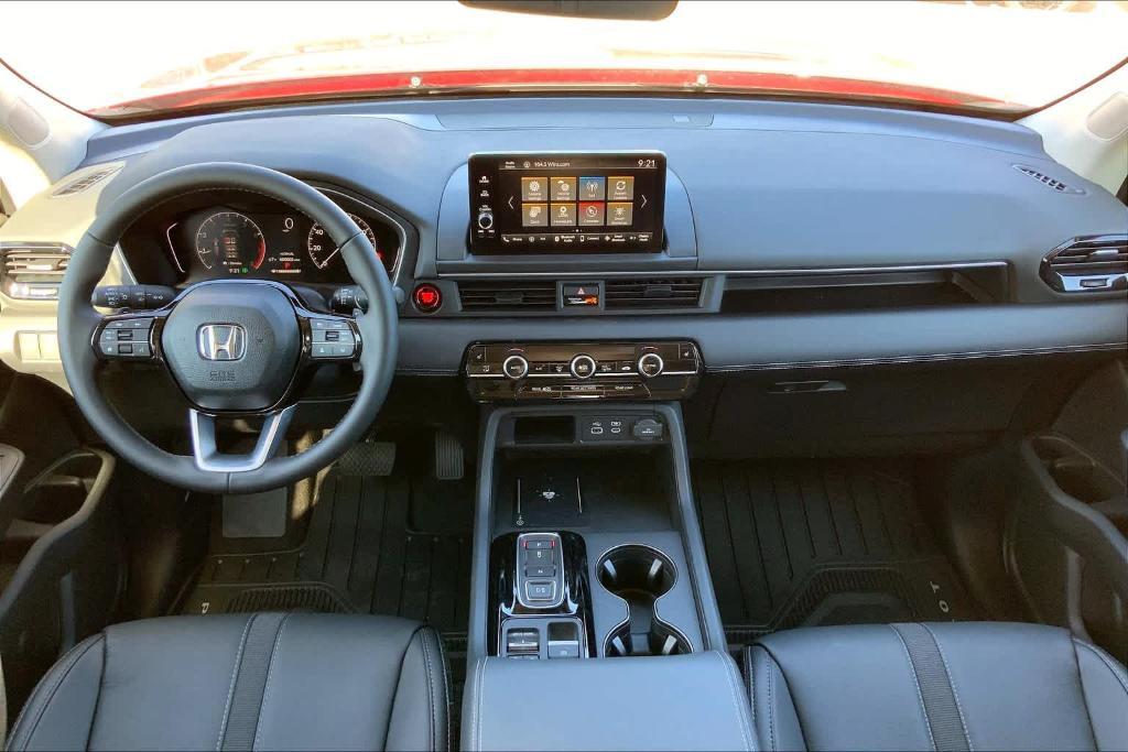 new 2025 Honda Pilot car, priced at $43,050