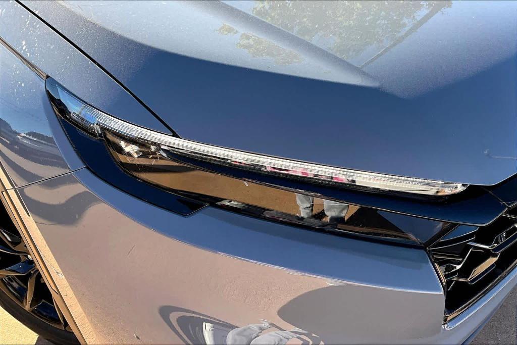 new 2026 Honda CR-V Hybrid car, priced at $41,255