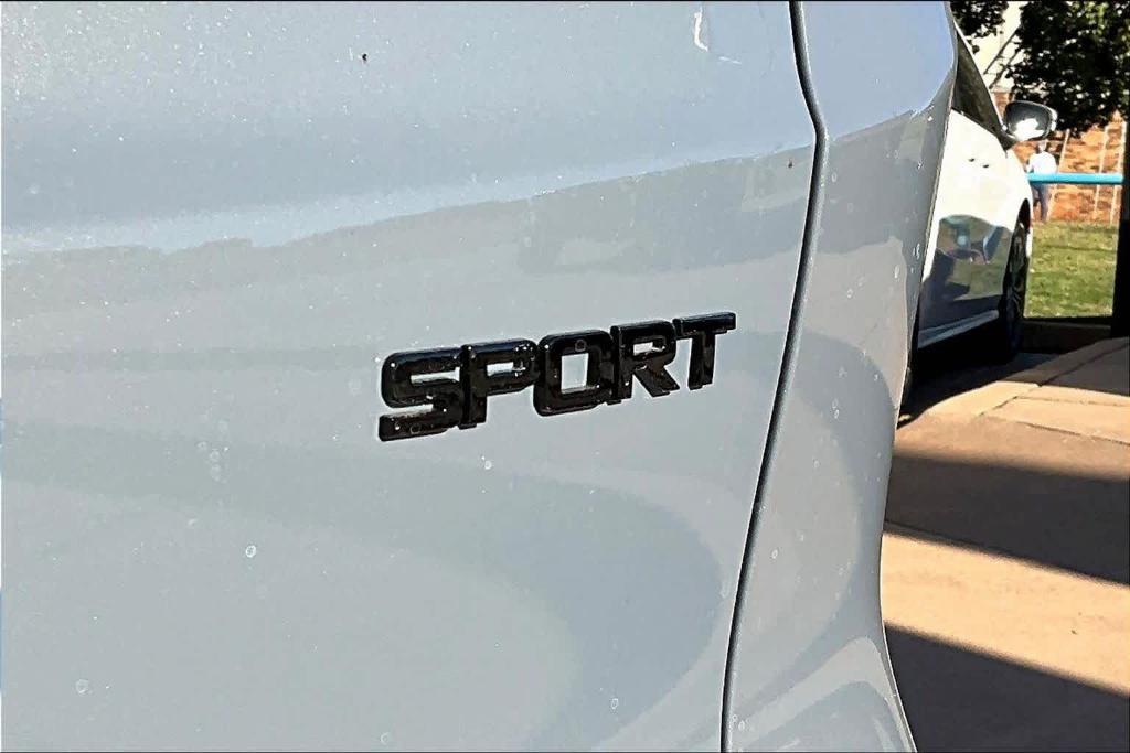 new 2026 Honda CR-V Hybrid car, priced at $41,255