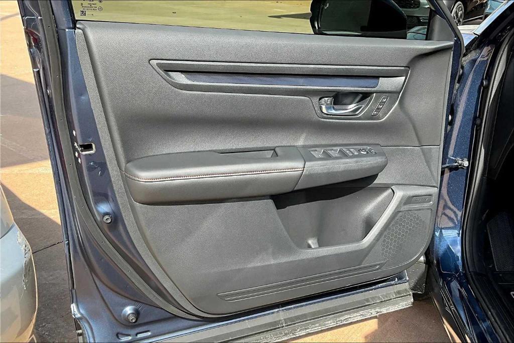 new 2026 Honda CR-V Hybrid car, priced at $40,800