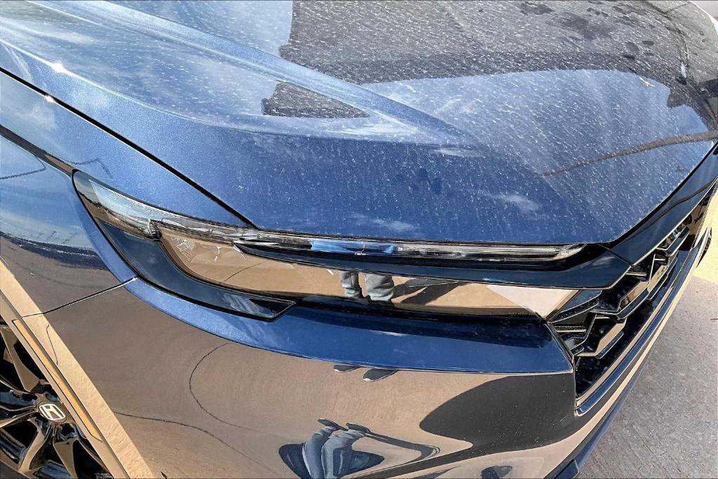 new 2026 Honda CR-V Hybrid car, priced at $40,800