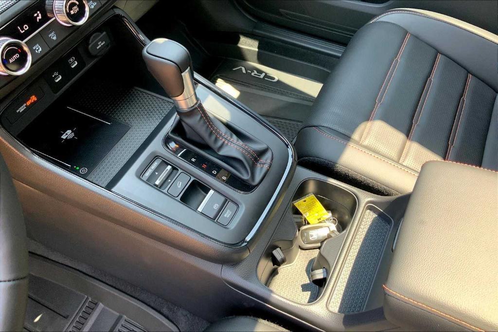 new 2026 Honda CR-V Hybrid car, priced at $39,495