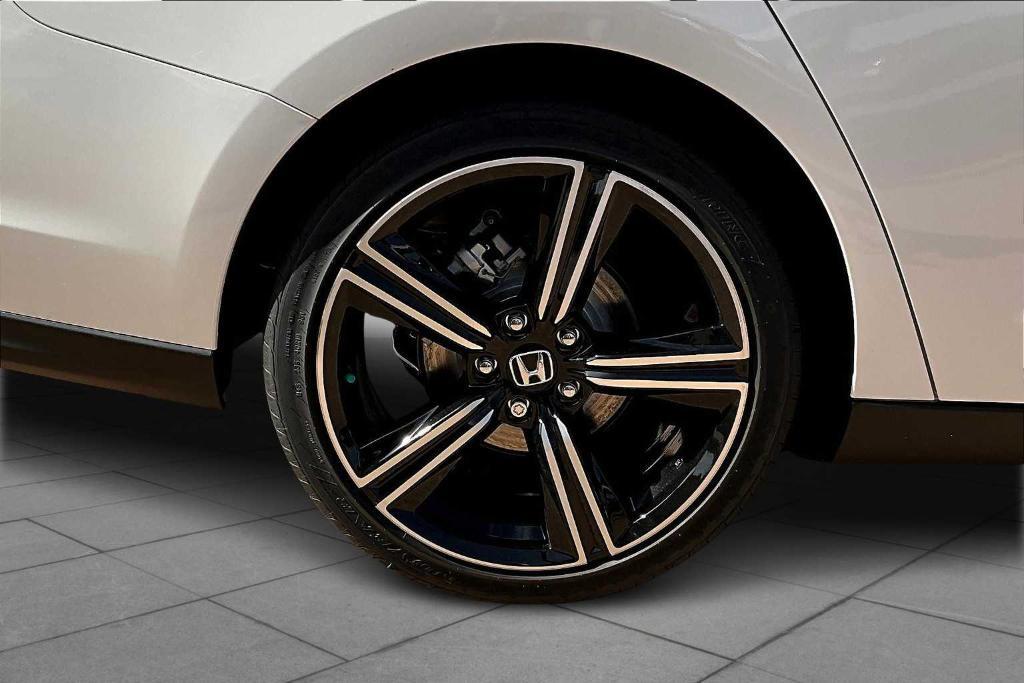 new 2025 Honda Accord Hybrid car, priced at $34,430