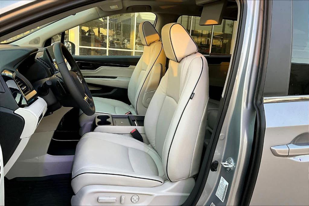 new 2026 Honda Odyssey car, priced at $47,865