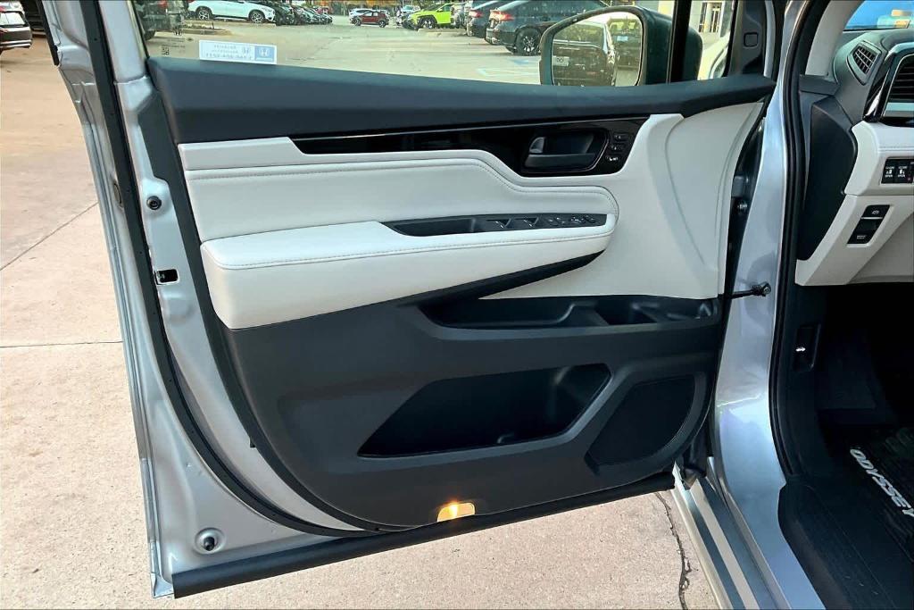new 2026 Honda Odyssey car, priced at $47,865
