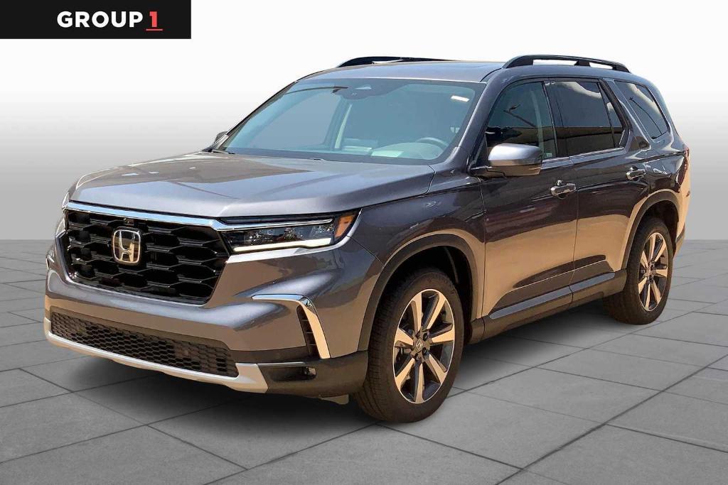new 2025 Honda Pilot car, priced at $55,405
