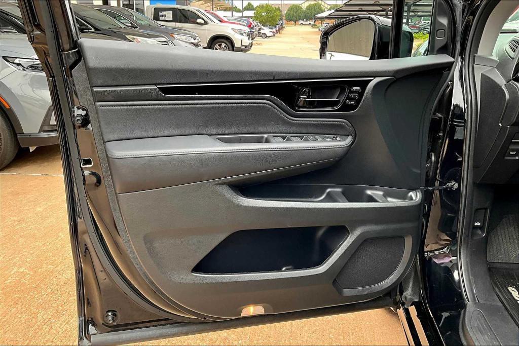 used 2023 Honda Odyssey car, priced at $38,270