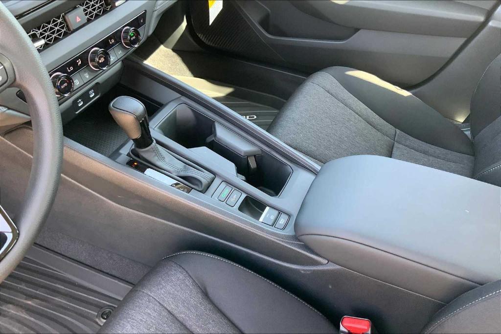 new 2025 Honda Accord car, priced at $31,085