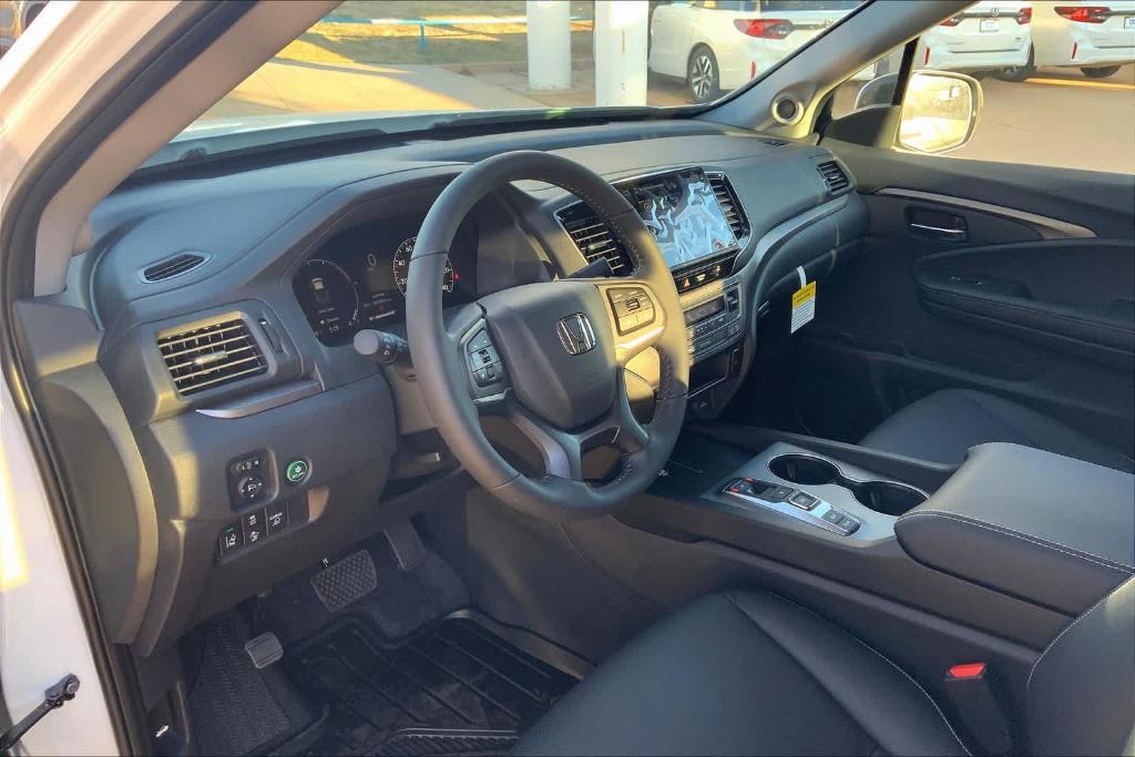 new 2025 Honda Ridgeline car, priced at $44,405