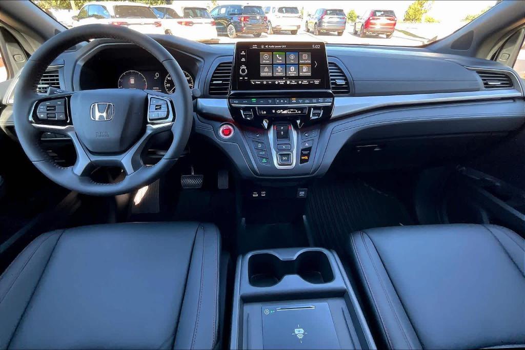 new 2026 Honda Odyssey car, priced at $44,220