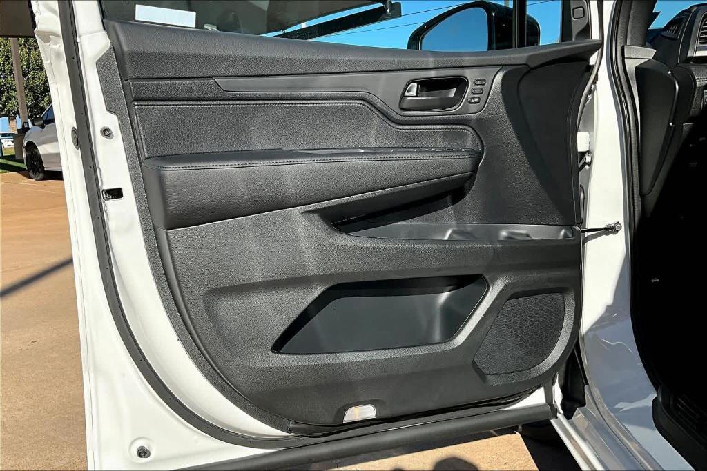 new 2026 Honda Odyssey car, priced at $44,220