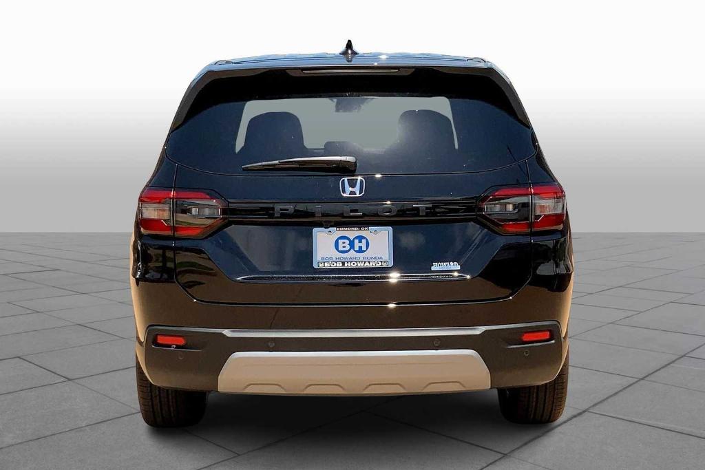 new 2025 Honda Pilot car, priced at $42,825