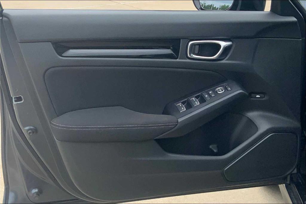 used 2025 Honda Civic Hybrid car, priced at $30,694