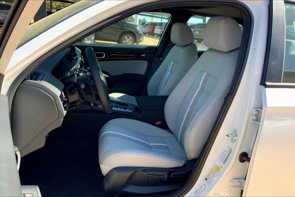 new 2025 Honda Civic Hybrid car, priced at $30,230