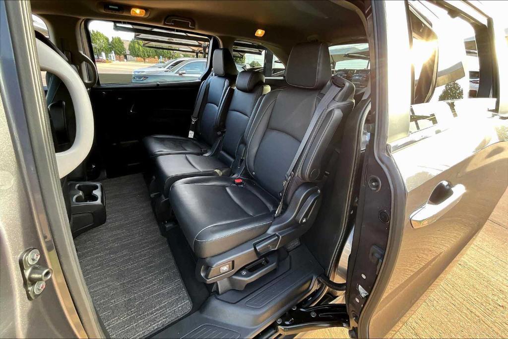 used 2024 Honda Odyssey car, priced at $40,850