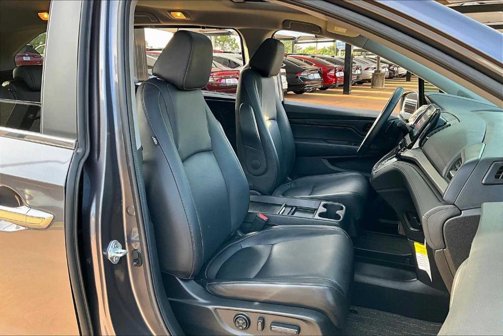 used 2024 Honda Odyssey car, priced at $40,850