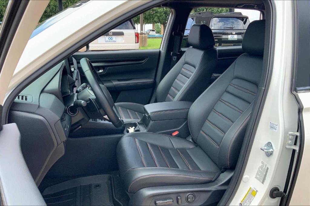 used 2025 Honda CR-V Hybrid car, priced at $39,724