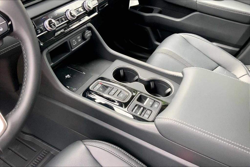 new 2025 Honda Pilot car, priced at $47,280