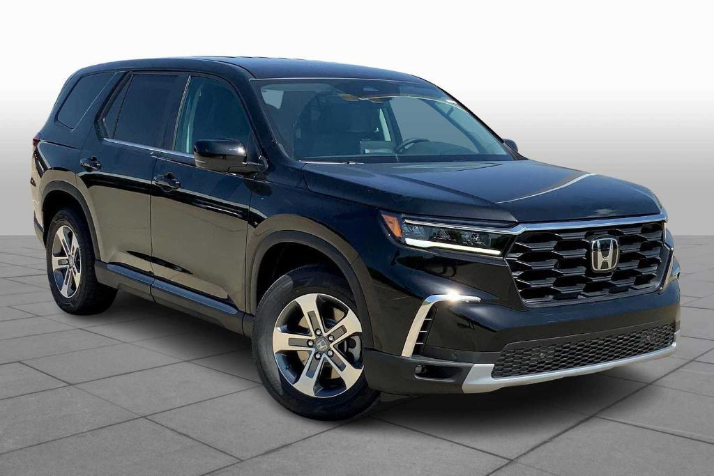 new 2025 Honda Pilot car, priced at $42,825