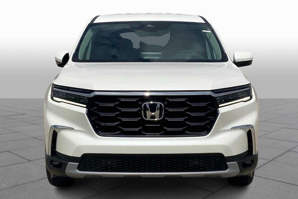 new 2025 Honda Pilot car, priced at $46,280