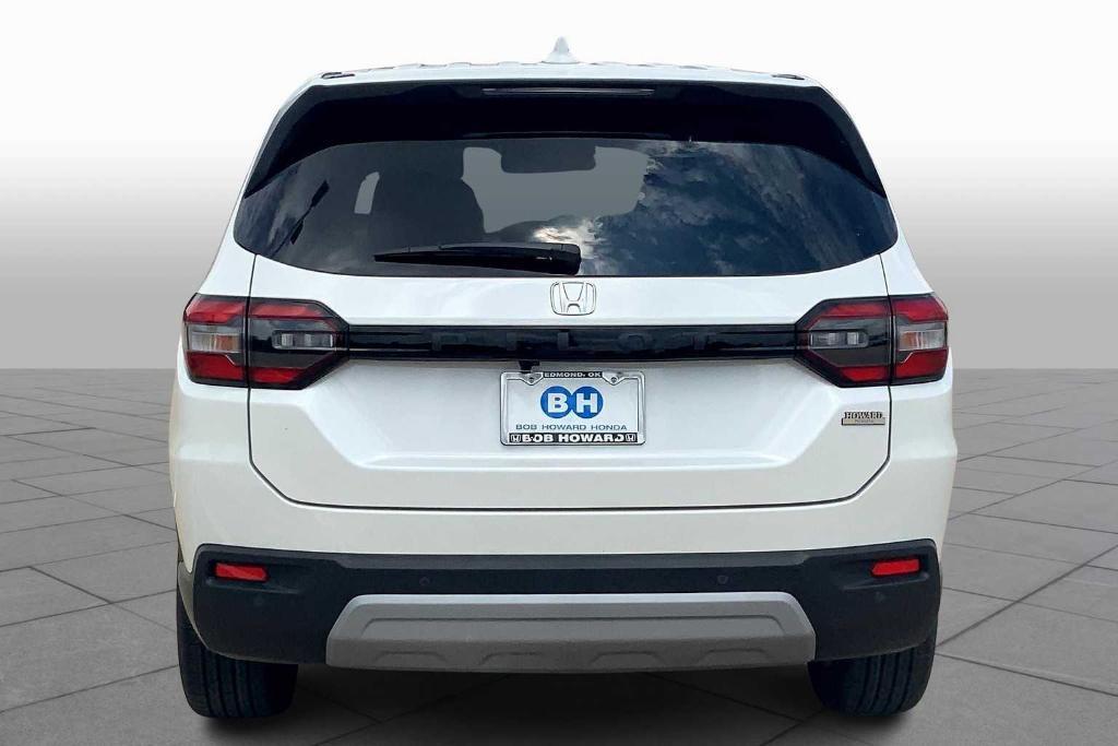 new 2025 Honda Pilot car, priced at $46,280