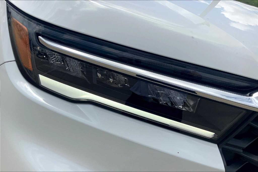 new 2025 Honda Pilot car, priced at $46,280