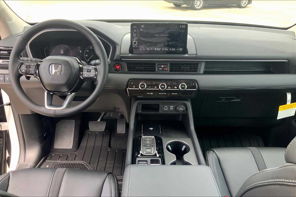 new 2025 Honda Pilot car, priced at $46,280
