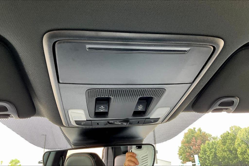 new 2025 Honda Pilot car, priced at $48,770