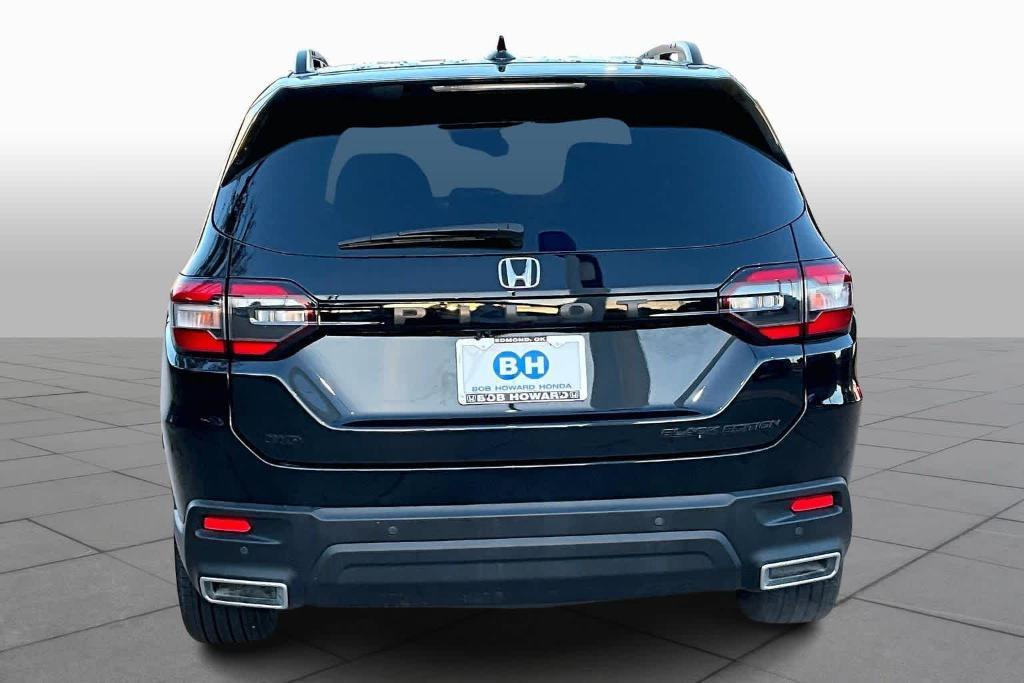 used 2025 Honda Pilot car, priced at $49,334