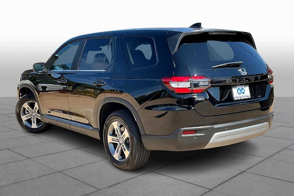 used 2025 Honda Pilot car, priced at $41,306