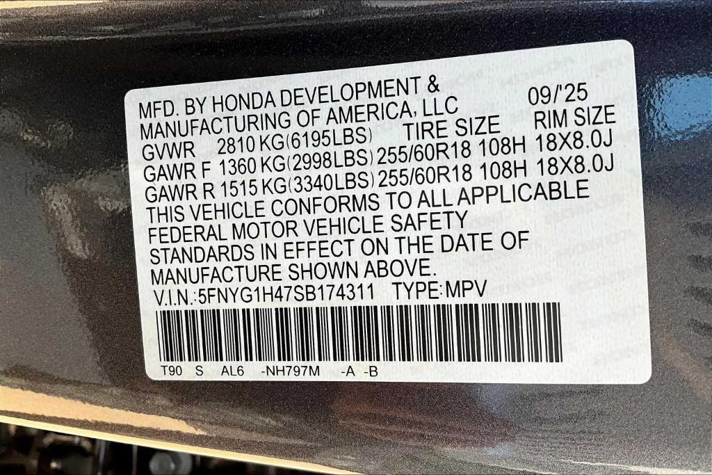 new 2025 Honda Pilot car, priced at $45,700