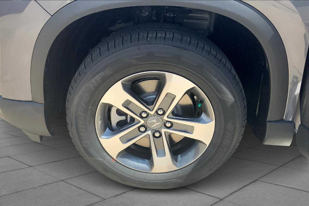 new 2025 Honda Pilot car, priced at $43,325