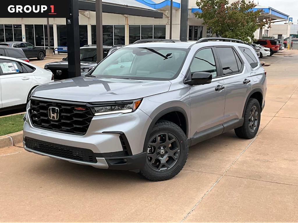 new 2025 Honda Pilot car, priced at $49,750