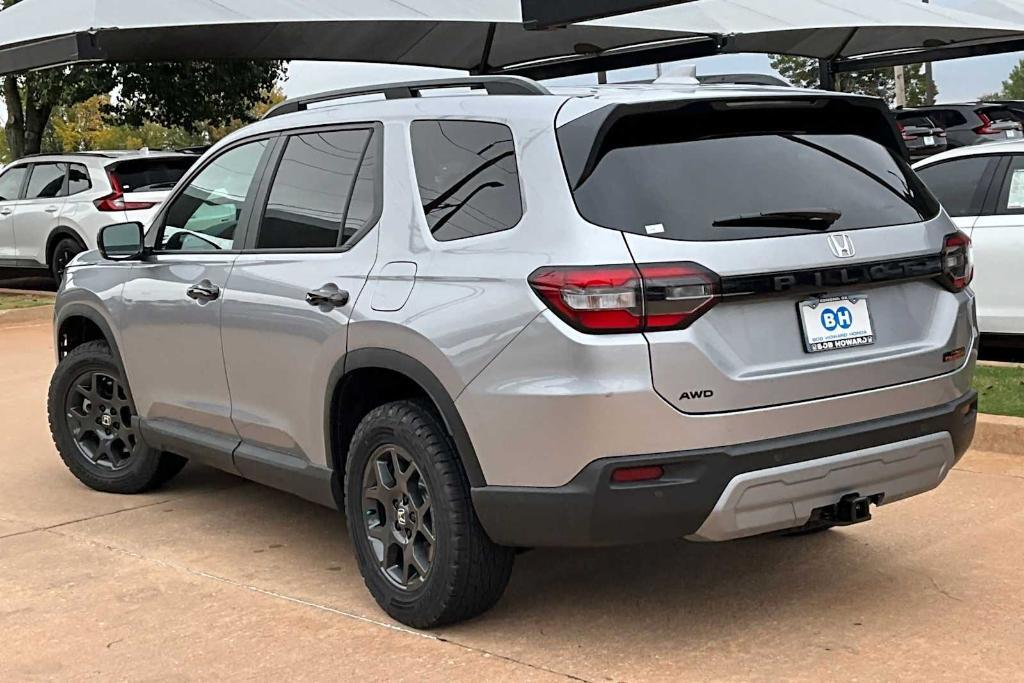 new 2025 Honda Pilot car, priced at $49,750