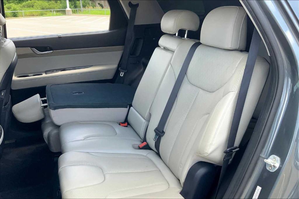 used 2021 Hyundai Palisade car, priced at $26,153