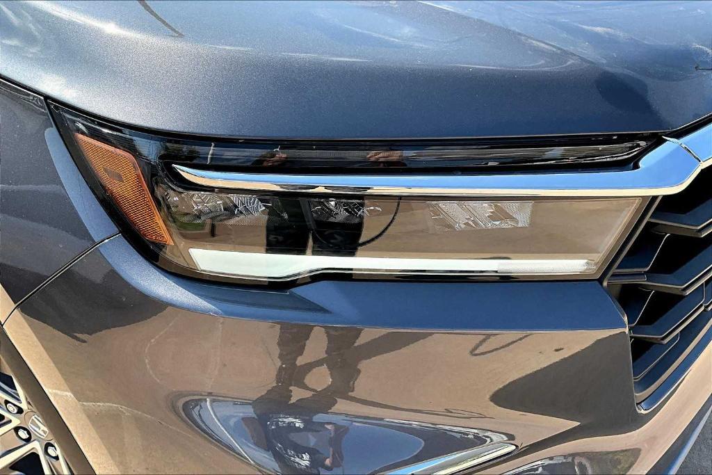 new 2025 Honda Pilot car, priced at $46,200