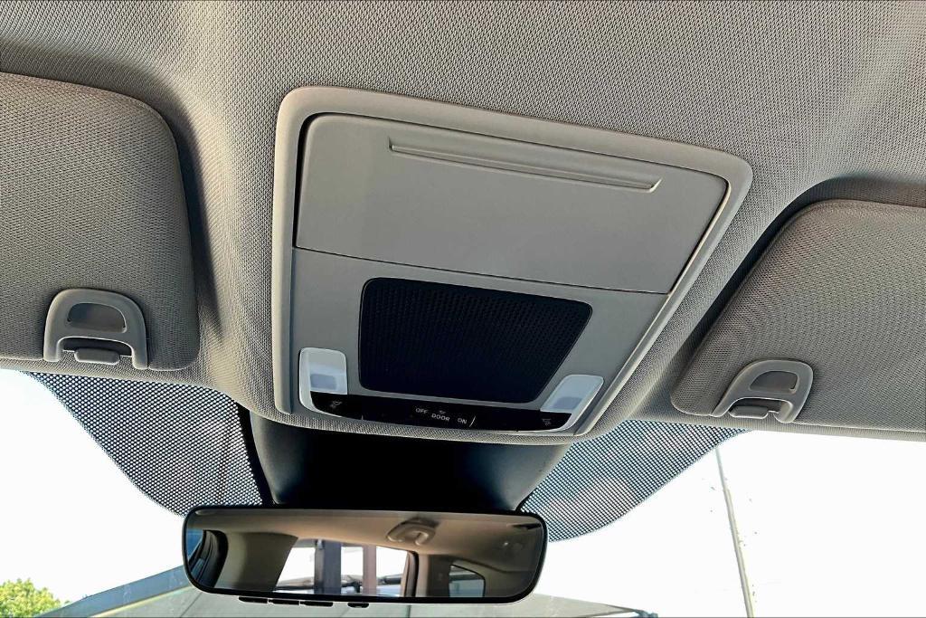 new 2025 Honda Pilot car, priced at $46,200