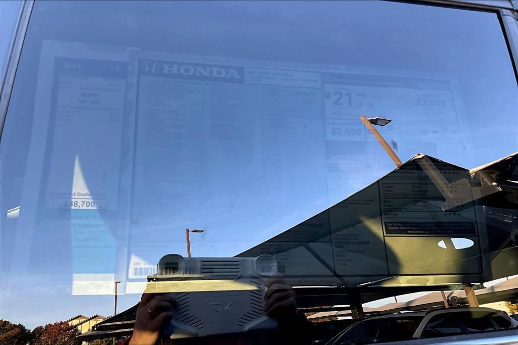 new 2025 Honda Pilot car, priced at $46,200