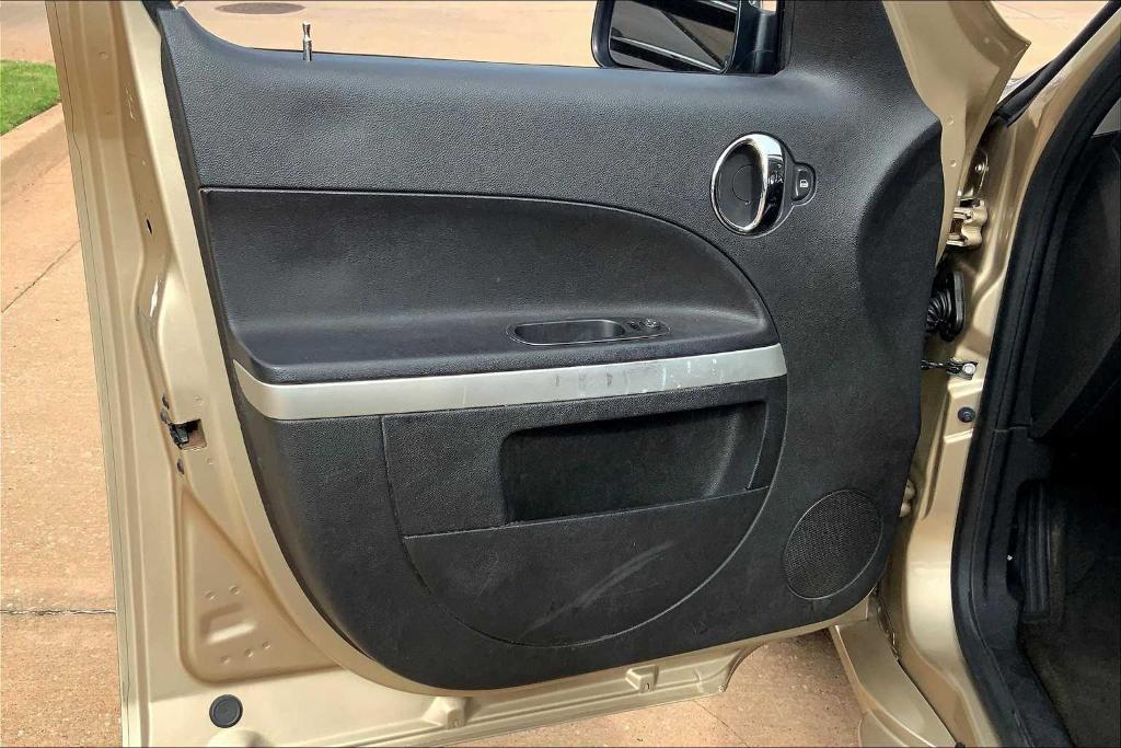 used 2008 Chevrolet HHR car, priced at $7,950