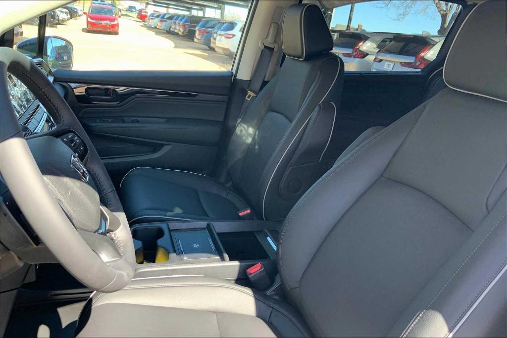 new 2025 Honda Odyssey car, priced at $47,690